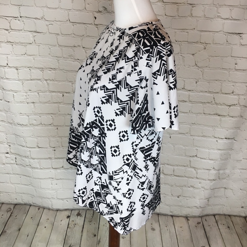 Aztec Print Trapeze Blouse - Picture 4 of 4